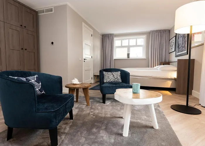 Hampton Home B&B Suites